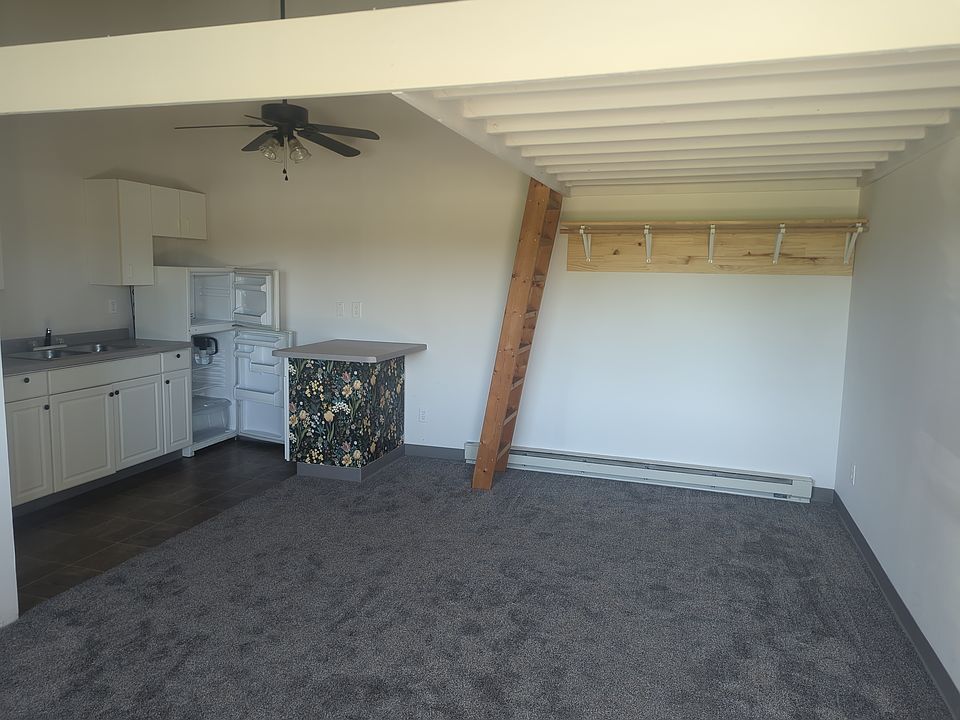 1st image of 721 N 1st St APT B