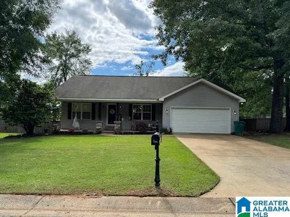 13925 Roanoke Dr, Cottondale, AL 35453