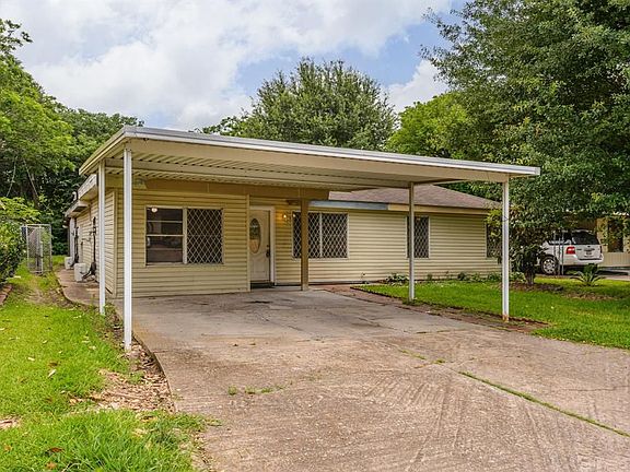 2nd image of 1106 Pugh Dr