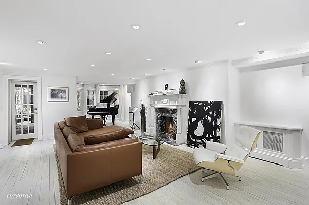 Sold by Corcoran | media 7