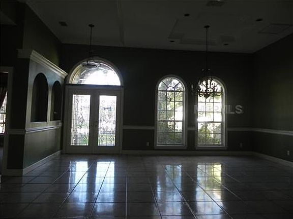 2nd image of 6829 Crescent Oaks Cir