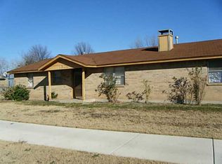 1025 SW 15th St, Moore, OK 73160