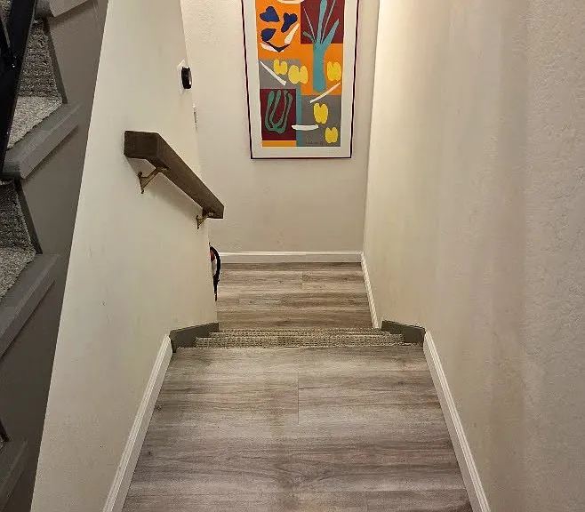 2755 N Lake Blvd #9 — Photo 7