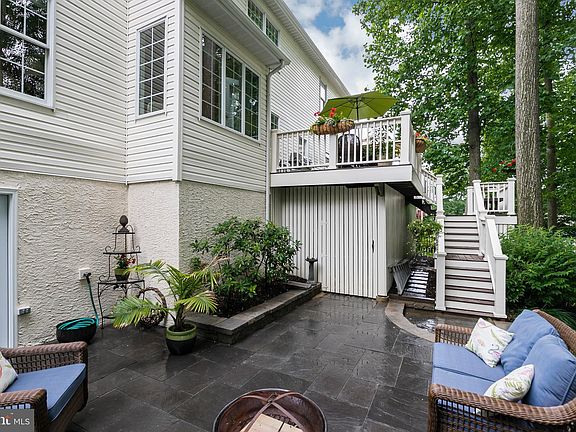 5th image of 831 Williamsburg Blvd