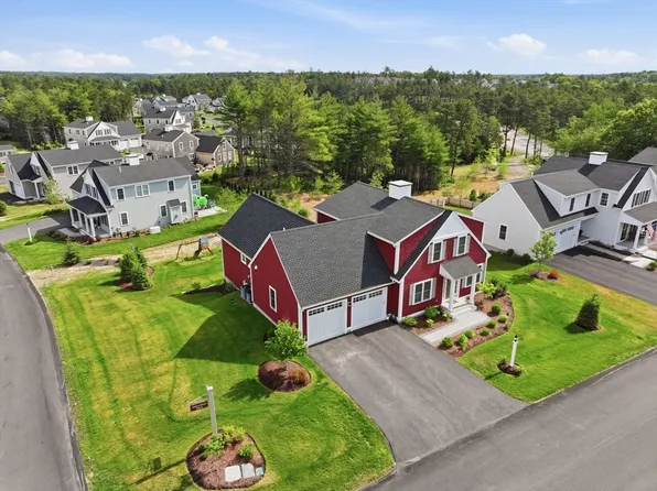 7 Yellow Birch Dr, Plymouth, MA 02360