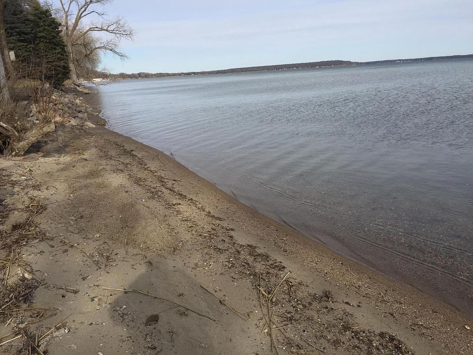 1st image of 511 N Shore Dr