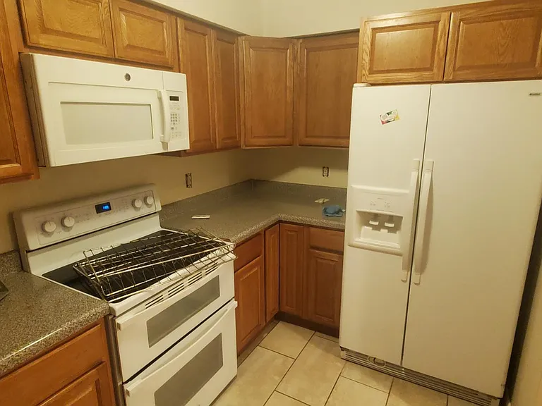 30 Enfield St #48 — Photo 2