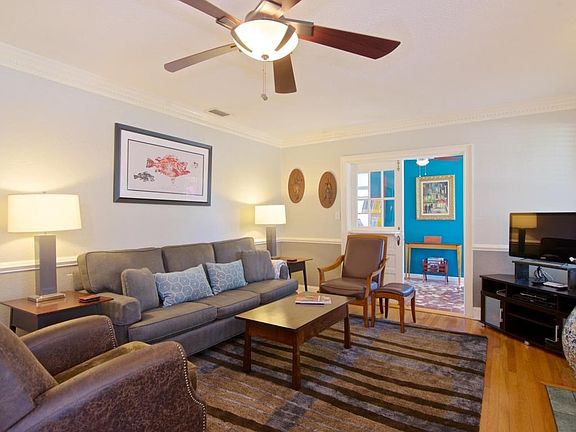 Living Room DSC_2817