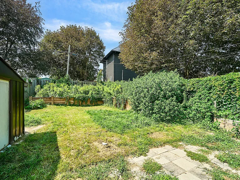 314 Nassau St — Photo 37