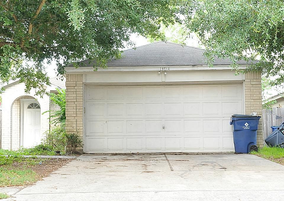 1st image of 13714 Paxton Dr
