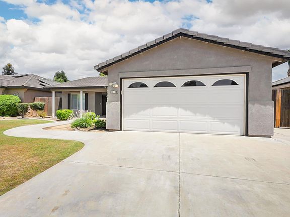 3rd image of 10102 Salerosa Ct