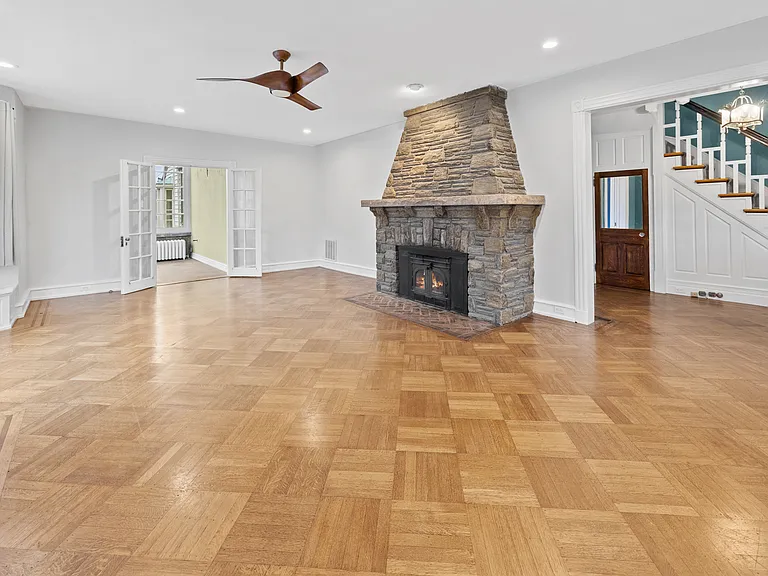 1509 Upland Ave — Photo 15