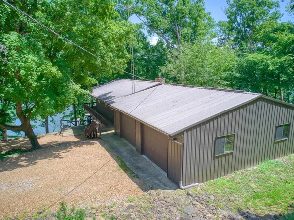 170 Bluebird Ln, Goreville, IL 62939