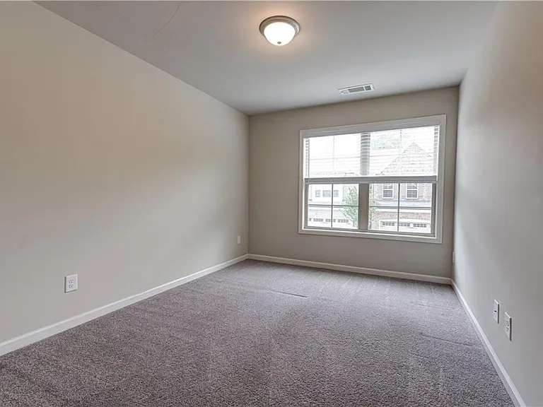 2039 Teagen Ct — Photo 10