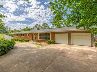 1331 W Broadway St, West Plains, MO 65775
