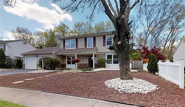 1st image of 609 Weston Dr