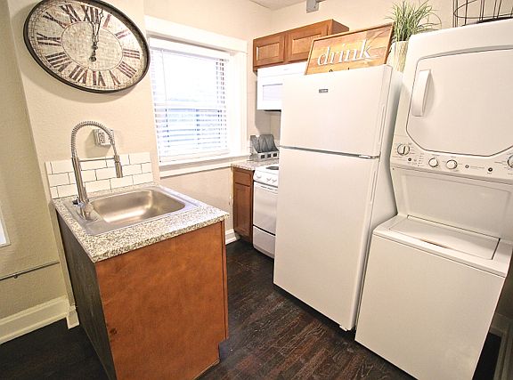 2nd image of 3201-3207 Broadway #3205-14