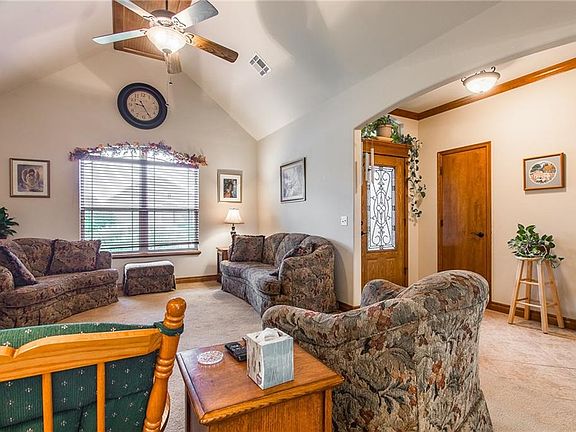 5th image of 1169 Plaza Dr