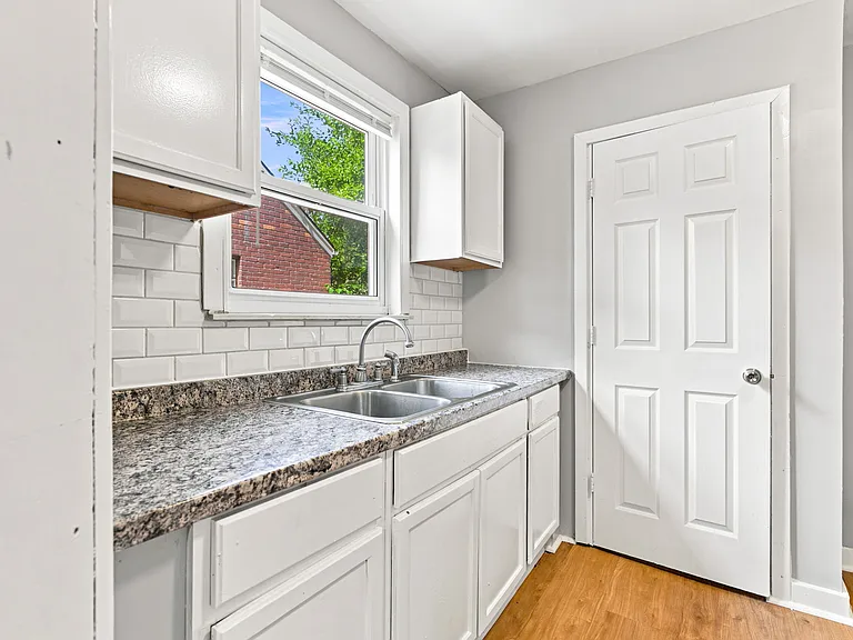11635 Riad St — Photo 10