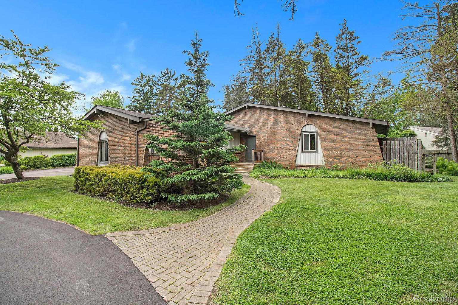 7831 Caberfae Trl photo 1
