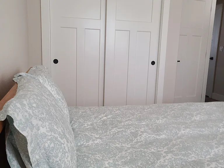 420 Village Ct — Photo 1