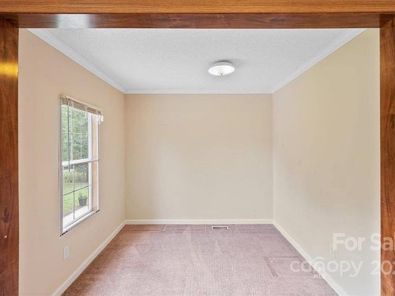 4th image of 108 Sunwood Ct