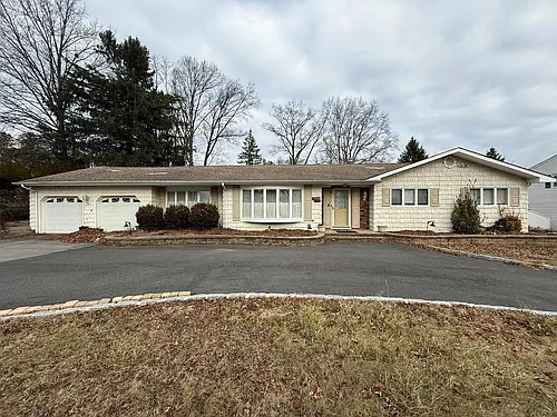640 Vail Rd Photo 1