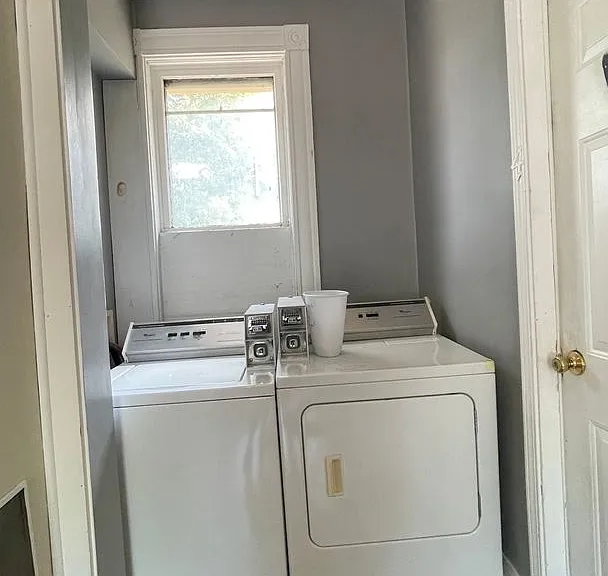 1113 State St #1 — Photo 9