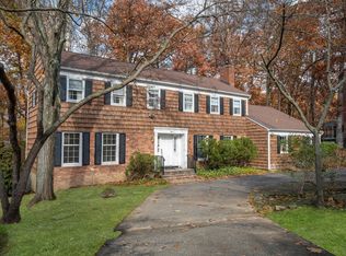 5 Byron Rd, North Caldwell, NJ 07006