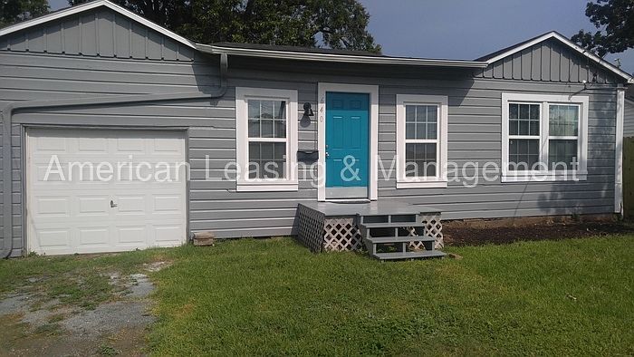 1st image of 640 W Lucas Dr