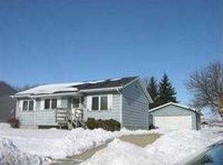 1421 Erik Rd, Cedar Falls, IA 50613