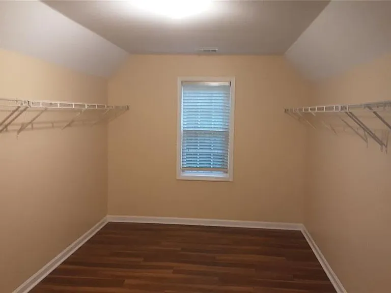 2532 Lois Ct — Photo 31
