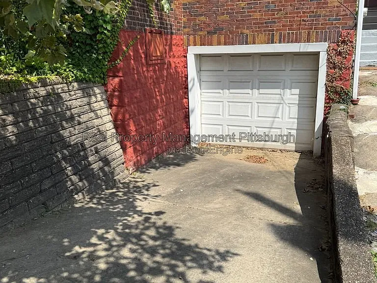 2819 Morlock St — Photo 12