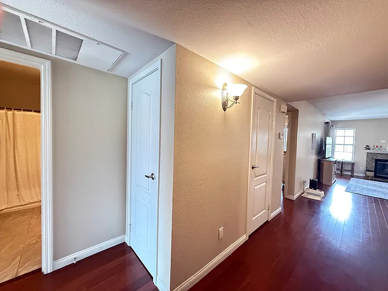 12079 Alta Carmel Ct — Photo 10