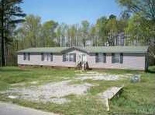 135 Old Yogi Ln, Clayton, NC 27520