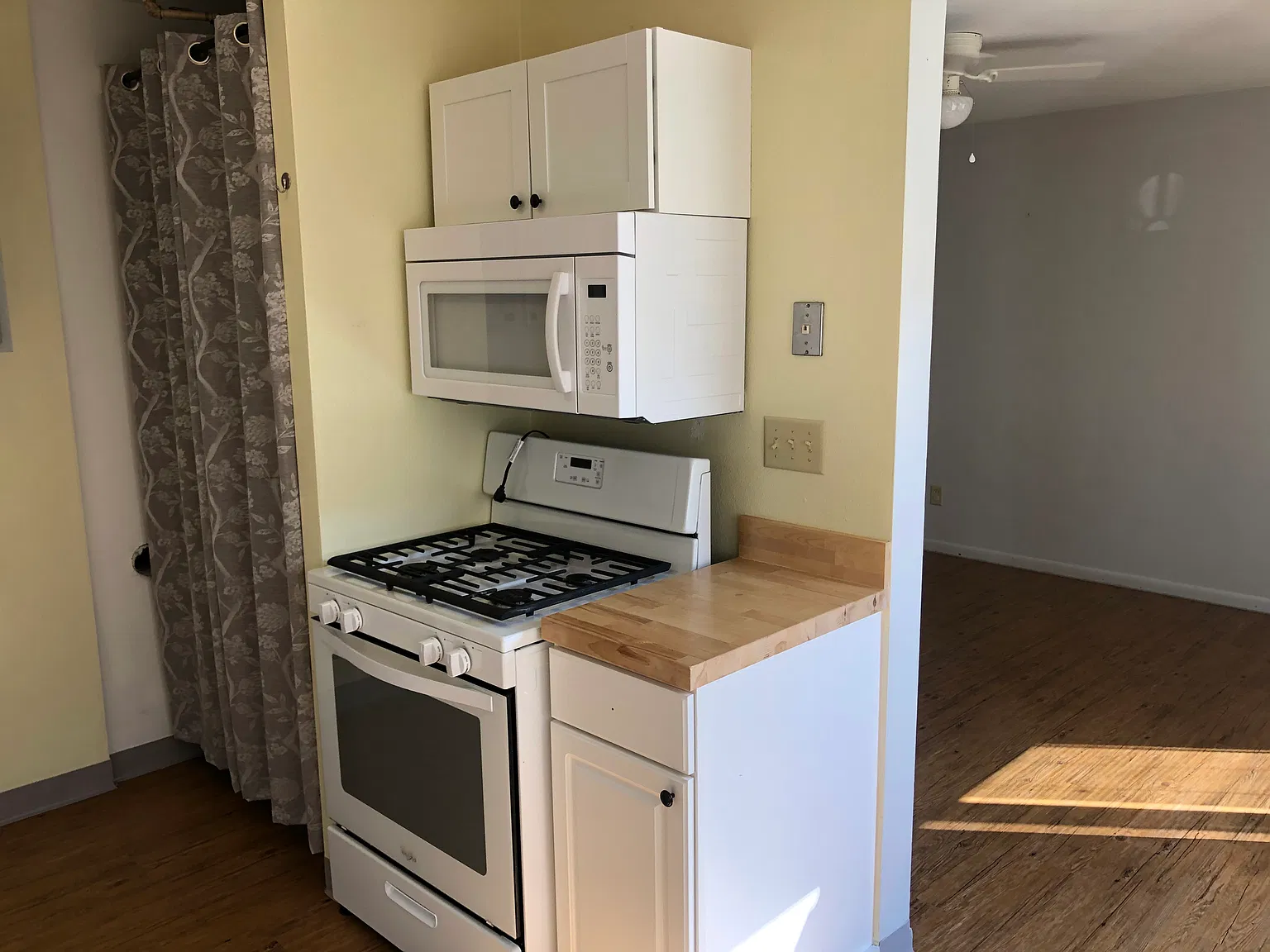 2 bed, $950 — Photo 2