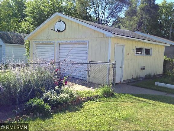 3rd image of 152 23rd Ave N