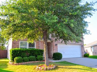 1401 Thornhill Ln, Little Elm, TX 75068