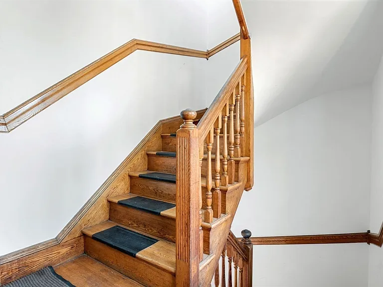 5 Pearl St #1 — Photo 29
