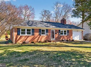 3229 Magnolia Ave, Falls Church, VA 22041