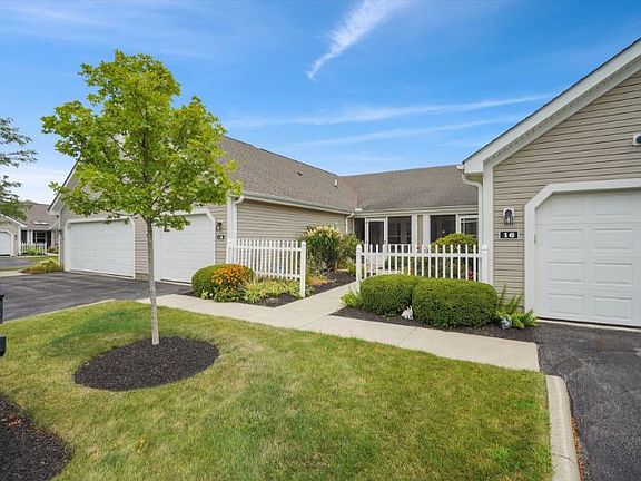 2nd image of 18 Ellington Commons Ln