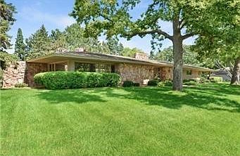 Beautiful Private Lot with Pool In Fenced back yard