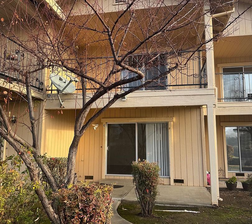 1st image of 15280 La Alameda Dr APT C