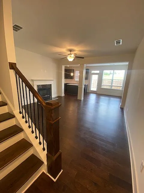 104 Auburn Rd — Photo 3