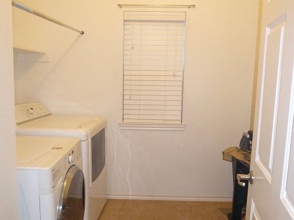 1st image of 2929 Muirfield Dr