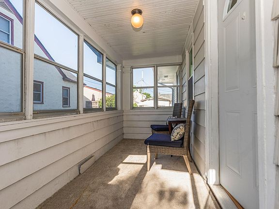 4th image of 517 7th Ave N