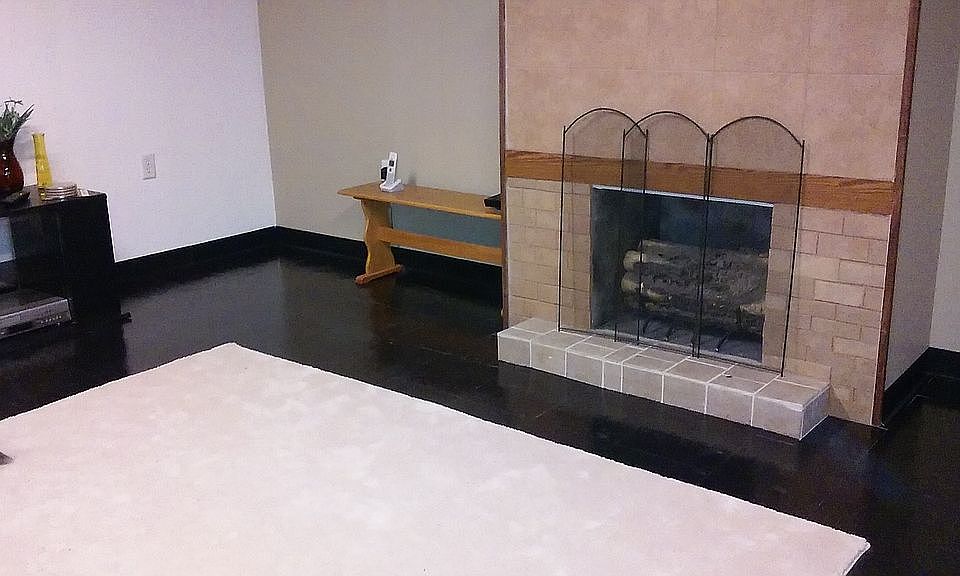 1st image of 2917 Warwick Way