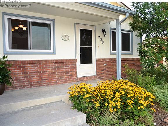 Inviting Entry/Covered Porch