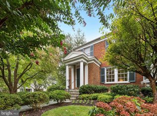 3541 R St NW, Washington, DC 20007