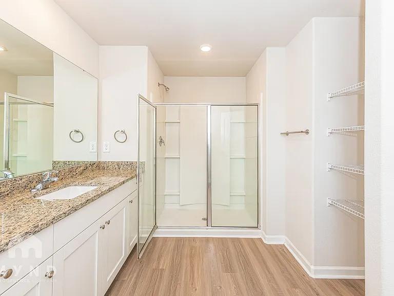 279 Royal Meadow Dr — Photo 13